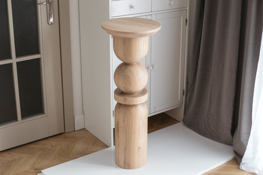 Stylish Wooden Pedestal: Perfect as a Side Table or Plant Holder H900 mm