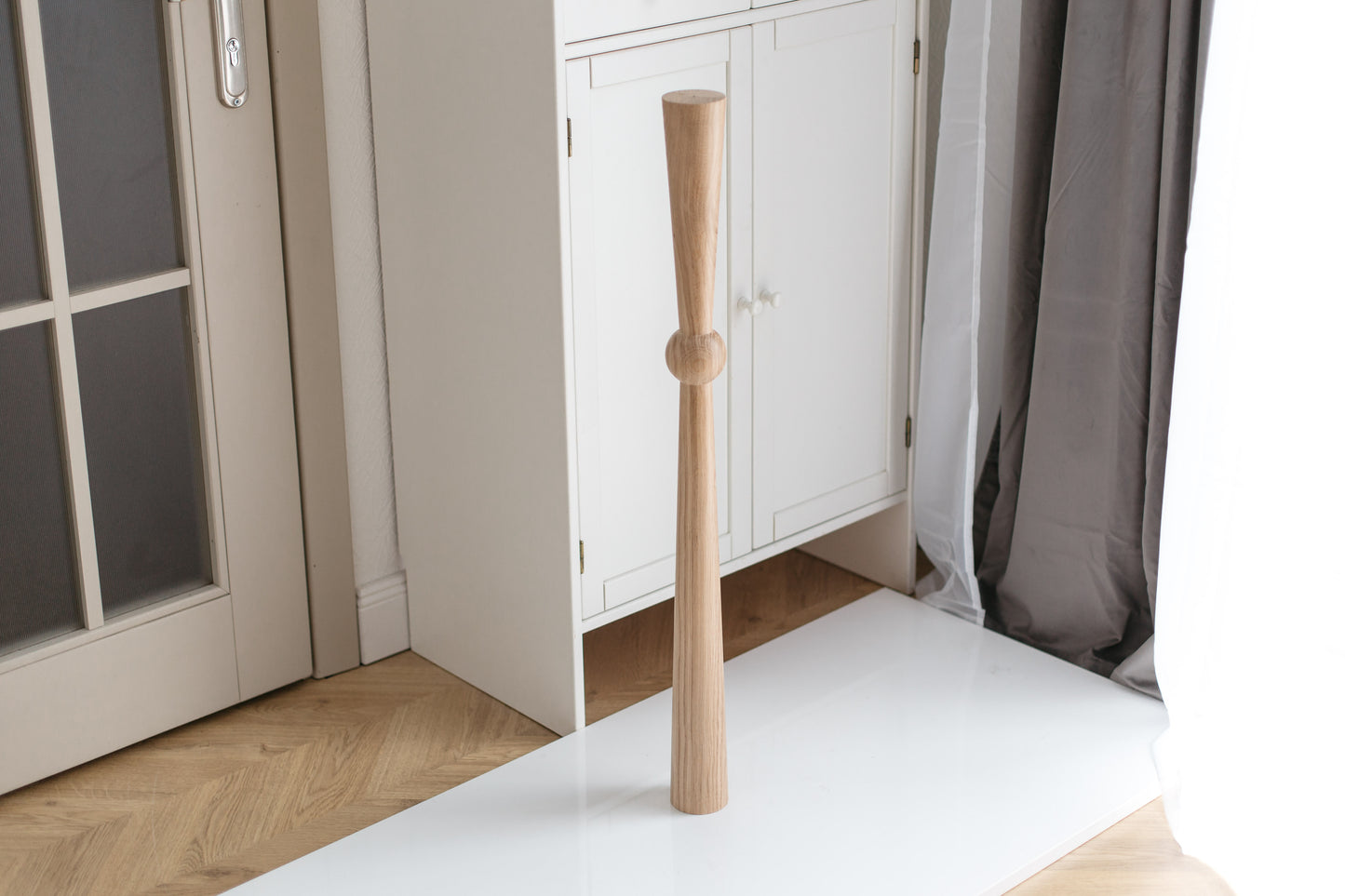 Table & Bar Wooden Furniture Leg with Midle Sphere, H870 mm