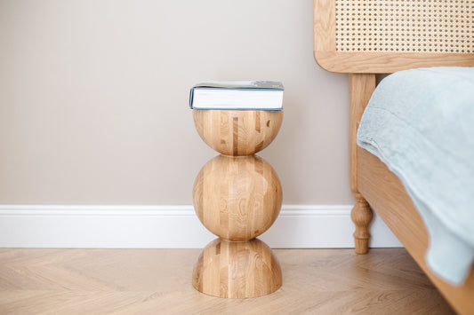 Handmade Wooden Nightstand – Solid Wood with Elegant Sphere Detail H400 mm